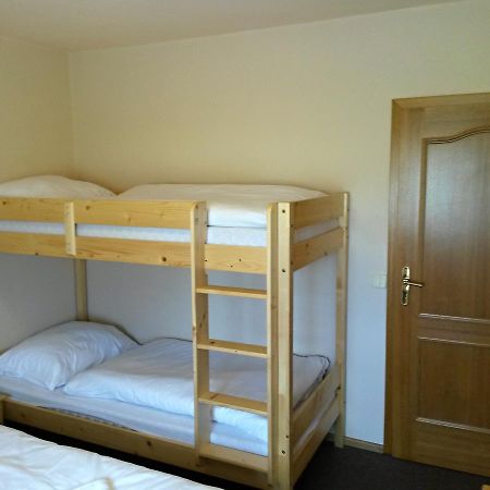 Orlik Rejviz Hotel Екстериор снимка