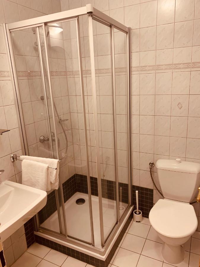 Orlik Rejviz Hotel Екстериор снимка