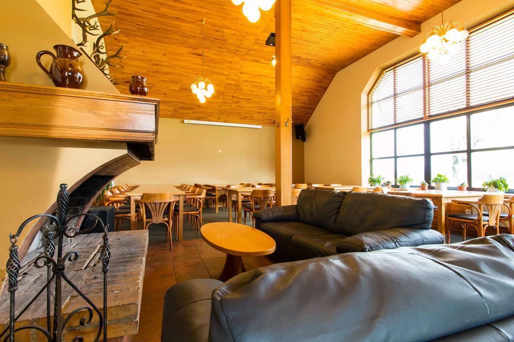 Orlik Rejviz Hotel Екстериор снимка