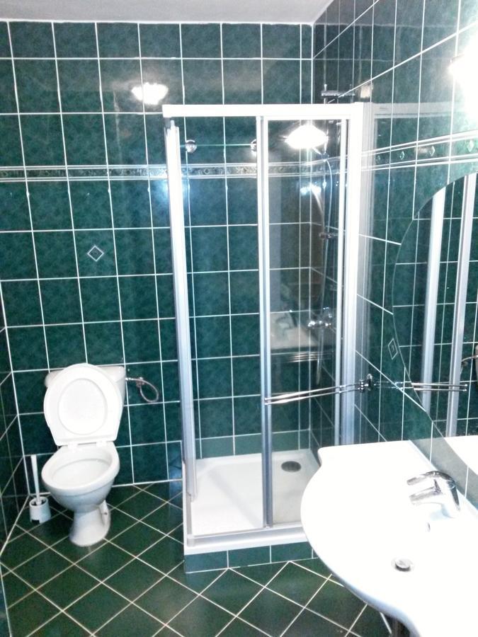 Orlik Rejviz Hotel Екстериор снимка